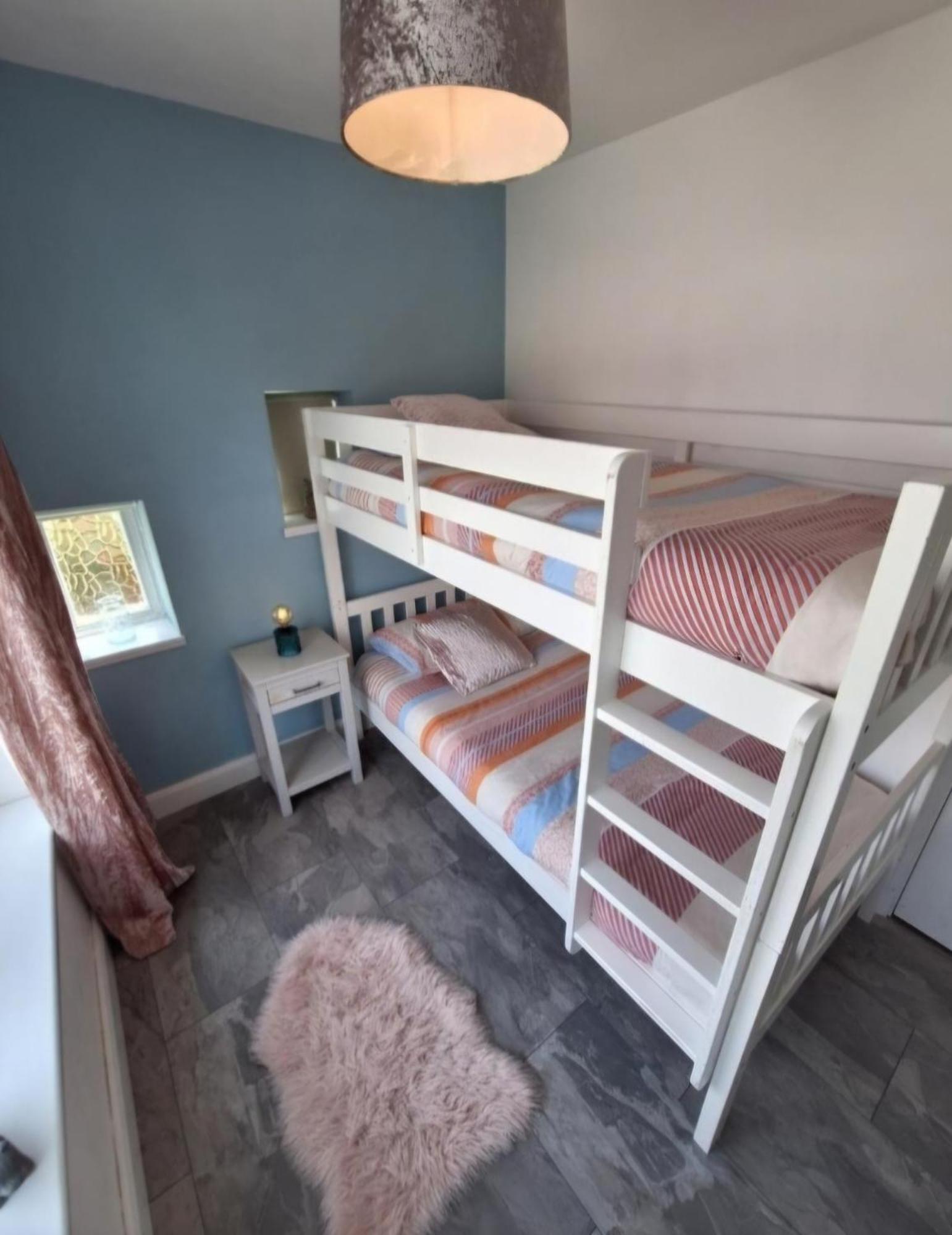 Beautiful 2 Bedroom Annexe In Popular Town Location ナーバース エクステリア 写真